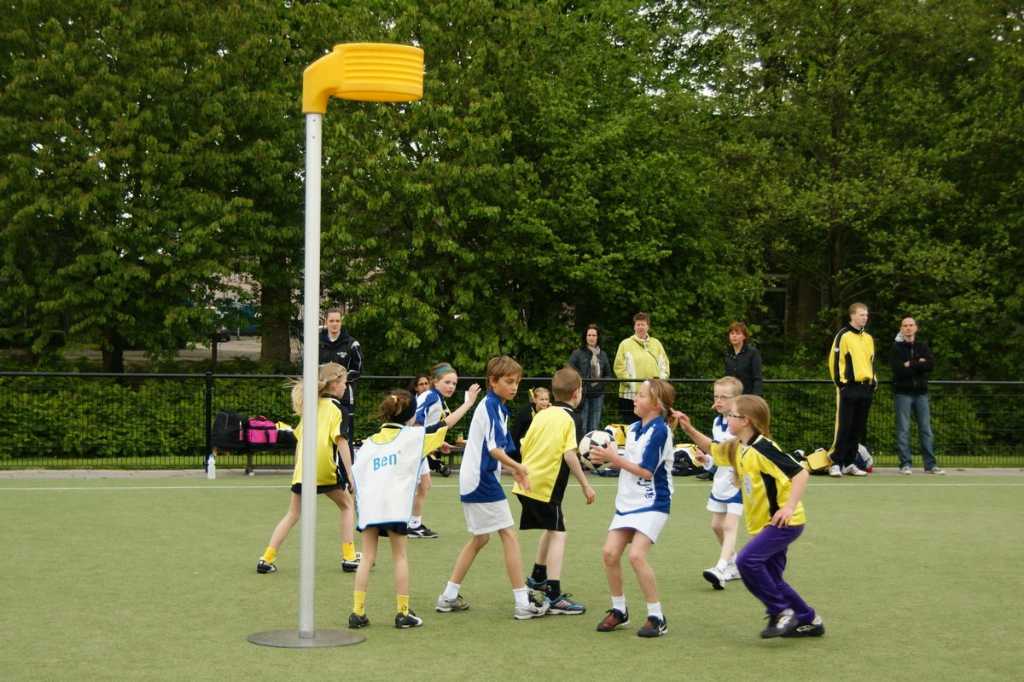 Korfbal E2  8 mei 2010 -19.JPG